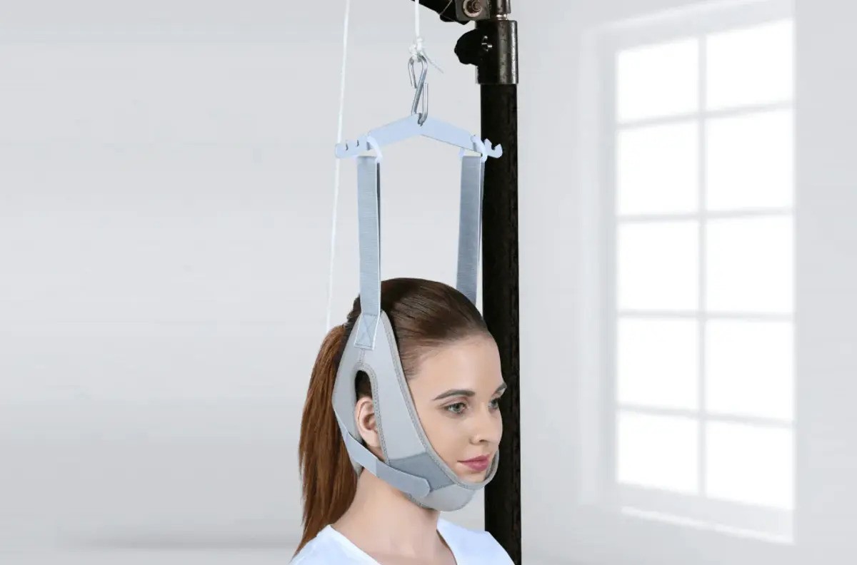 services-CervicalTraction-01022024