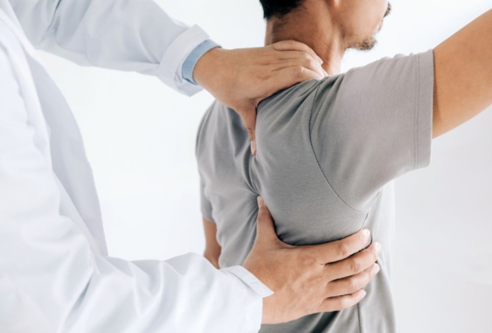 Tit tar, hands-on care to relieve body discomfort and pain